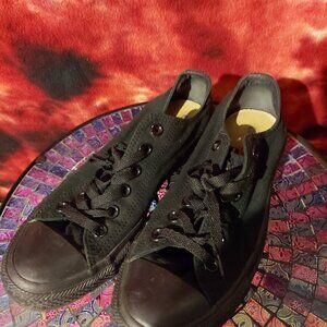 converse black low top ankle chucks trainers